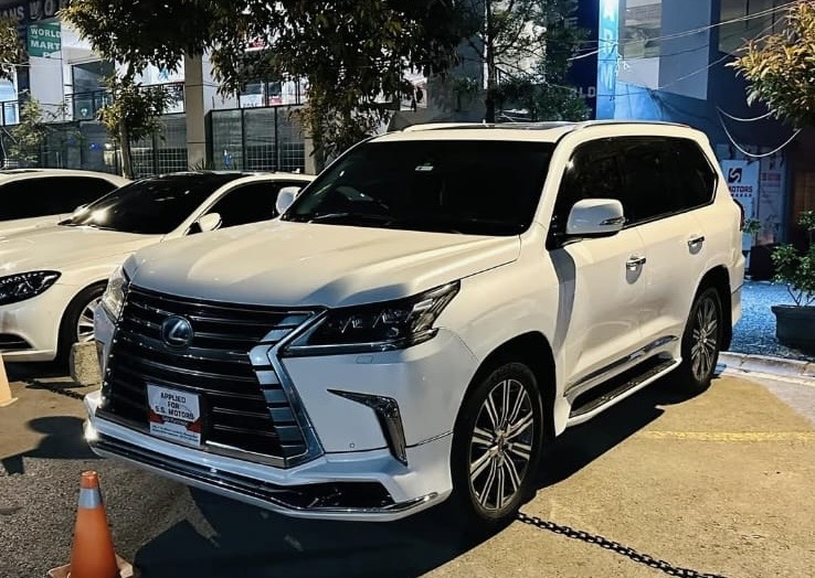 LEXUS LX 570