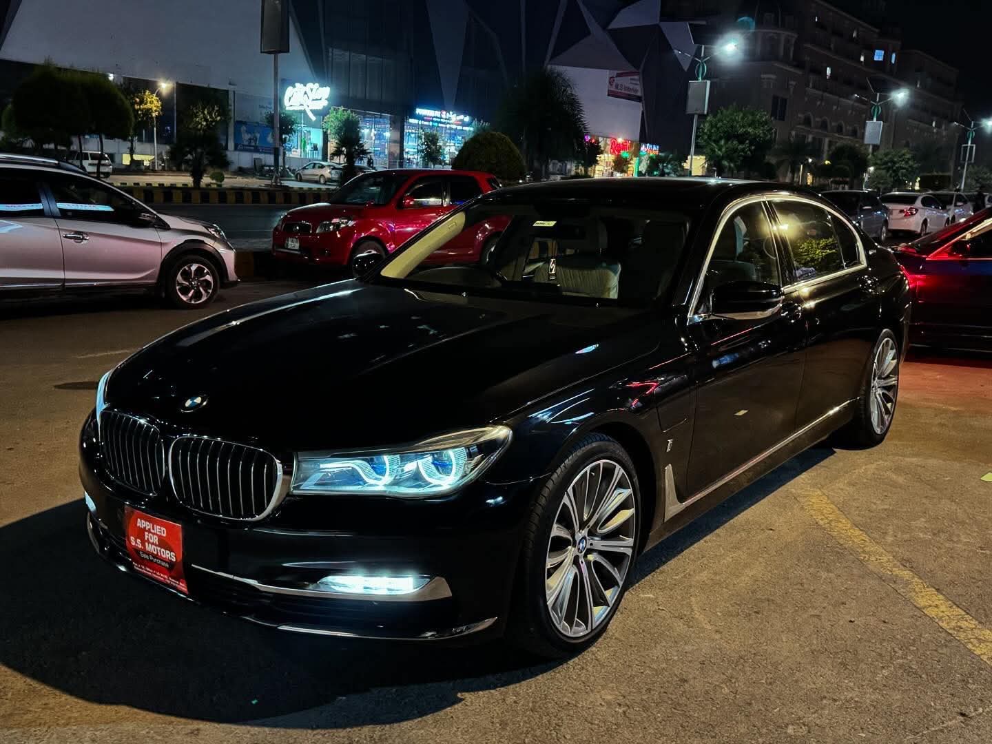 BMW 7 SERIES
