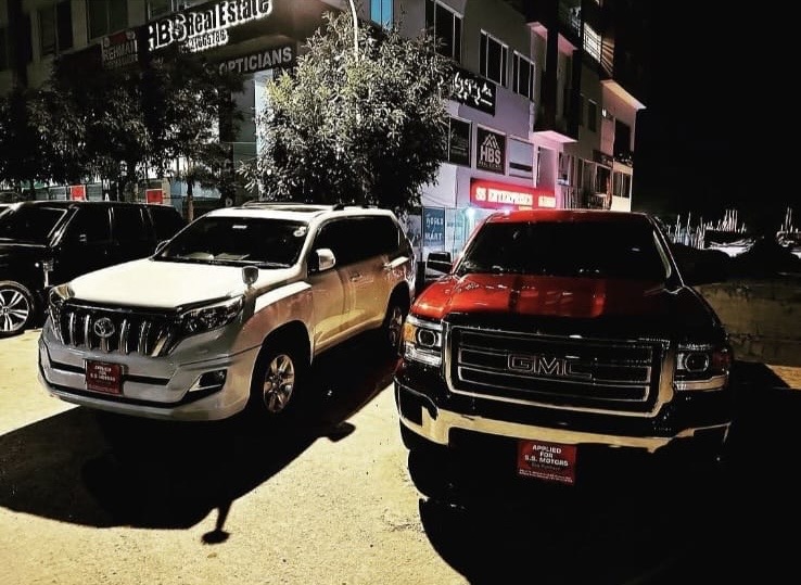 PRADO & GMC SIERRA